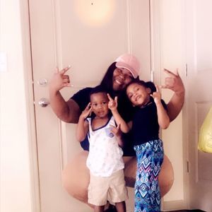 Meet your Posher, Almeda